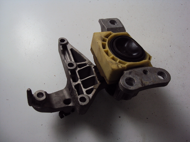 фото №3, Подушка двигуна renault megane iii 08-15