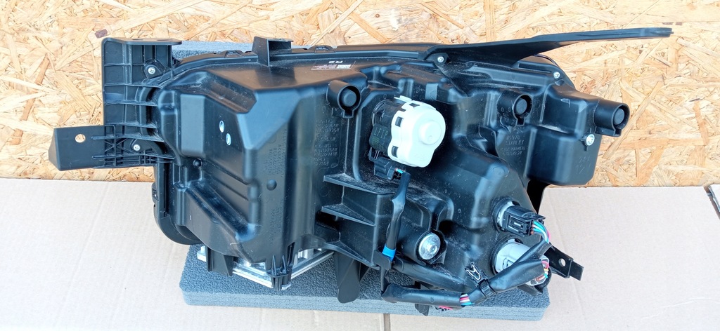 фото №13, Mazda mx30 mx-30 20- лампа фара правий перед full led dn4l-51030