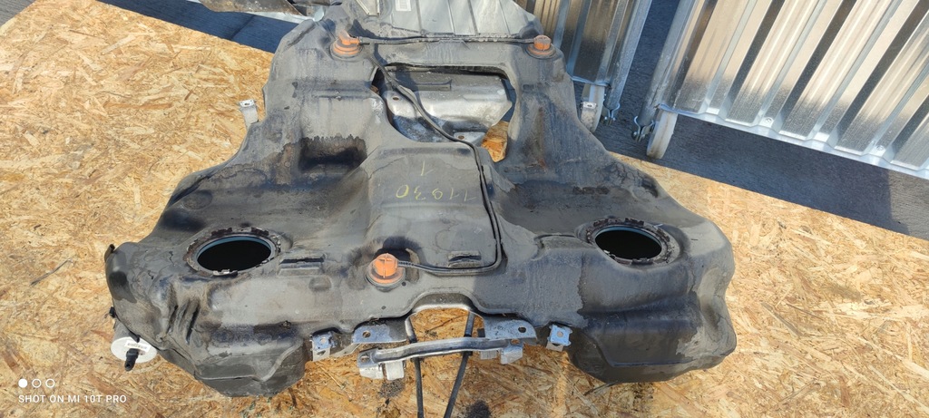 фото №6, Bak бак пального audi a4 b7 quattro 8e0201022fb