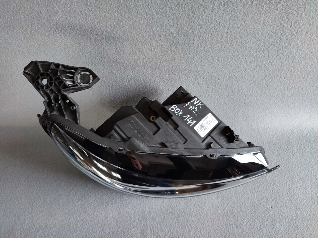 фото №6, Opel corsa f права лампа full led 39162654