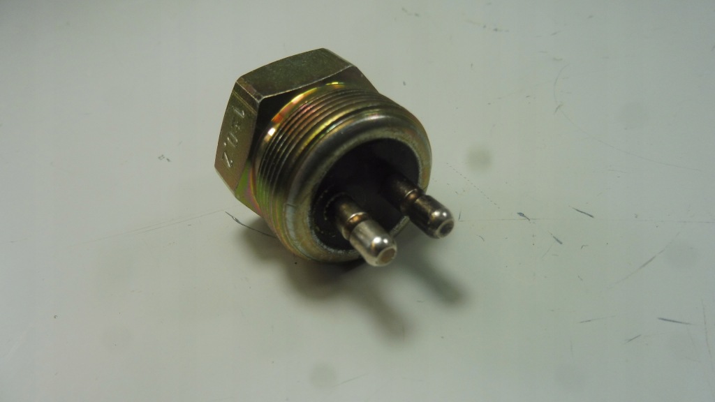 Датчик давления масла mercedes a0015455314 в Украине