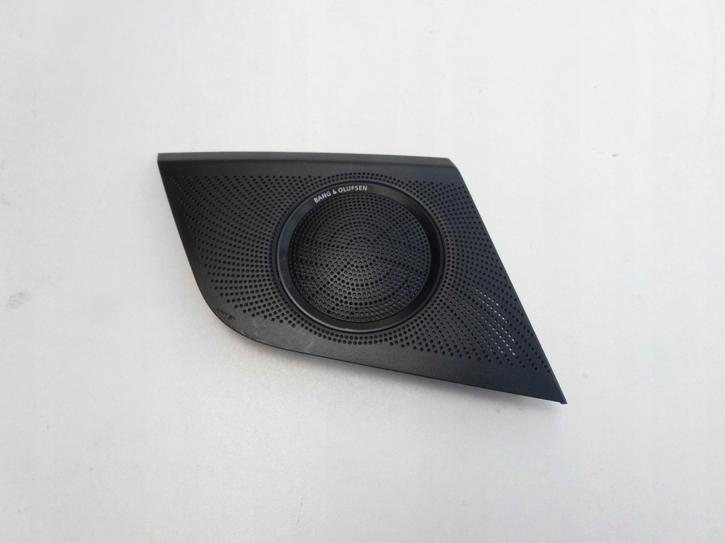 фото №1, Решітка динаміка bang&olufsen audi a5 8t права