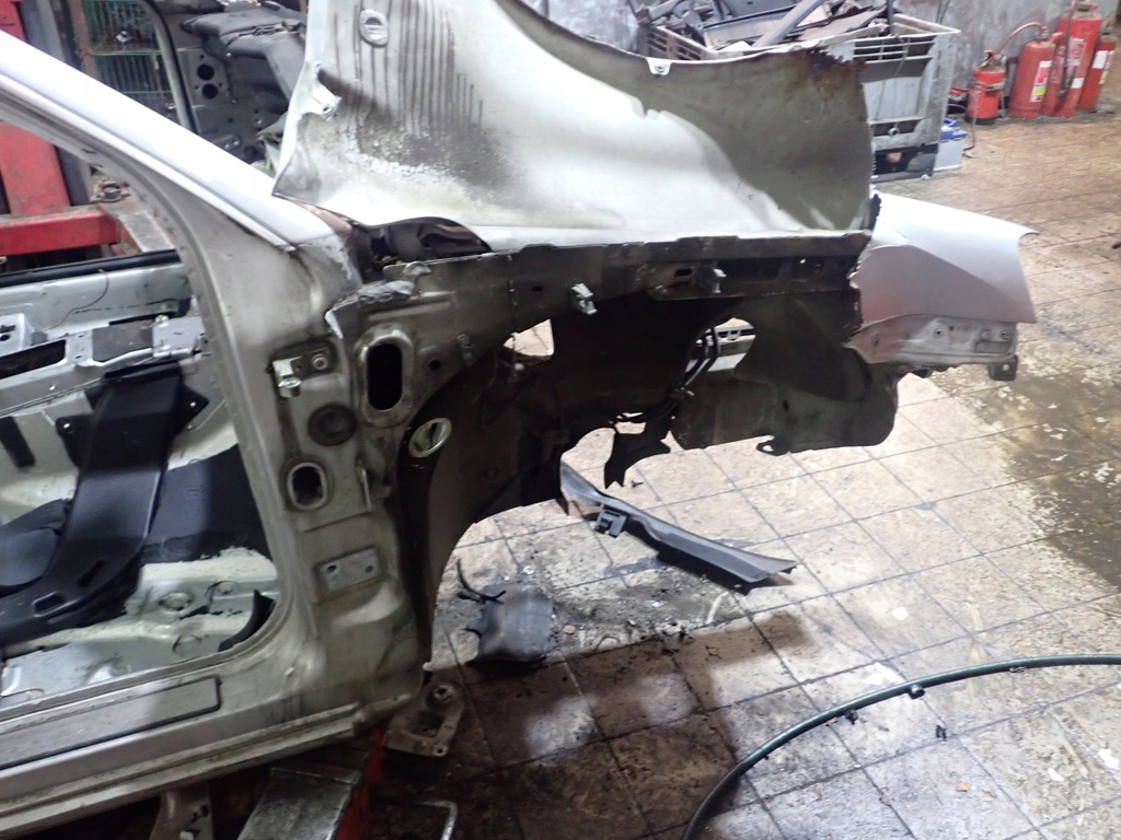 фото №1, Skoda superb i четверть перед правая лонжерон