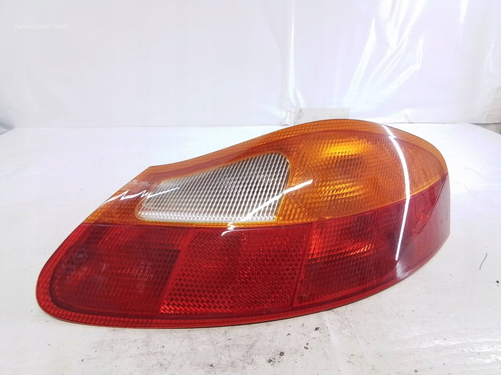 Купити Porsche boxster 986 лампа правий задній 98663140403