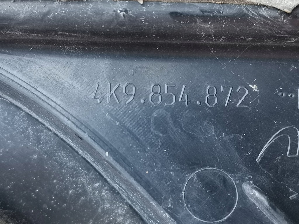 фото №14, Левая молдинг спойлер крышки audi a6 c8 правая