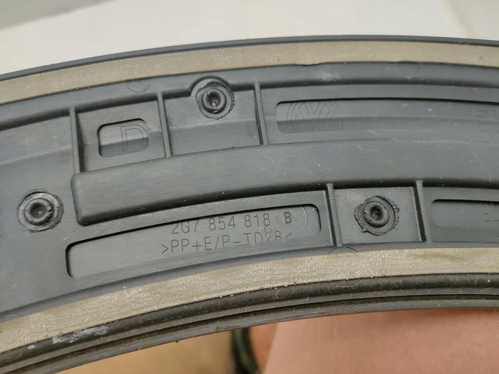 фото №10, Молдинг накладка na крила задня лівий vw taigo 2g7