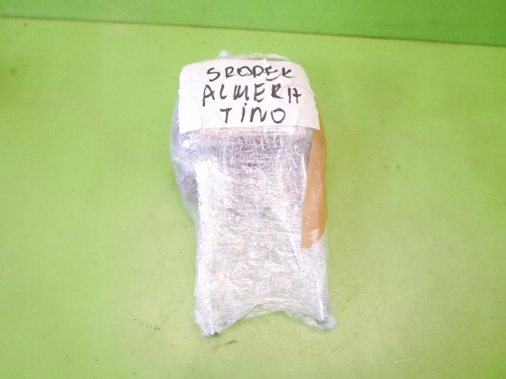 фото №7, Підголівник середина задня задній nissan almera tino 00-03