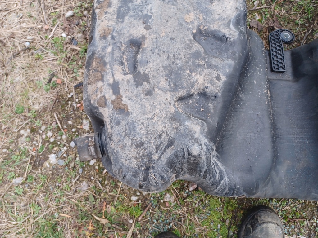 Бак пального bmw x5 e70 x6 e71 15924511 дизель Київ