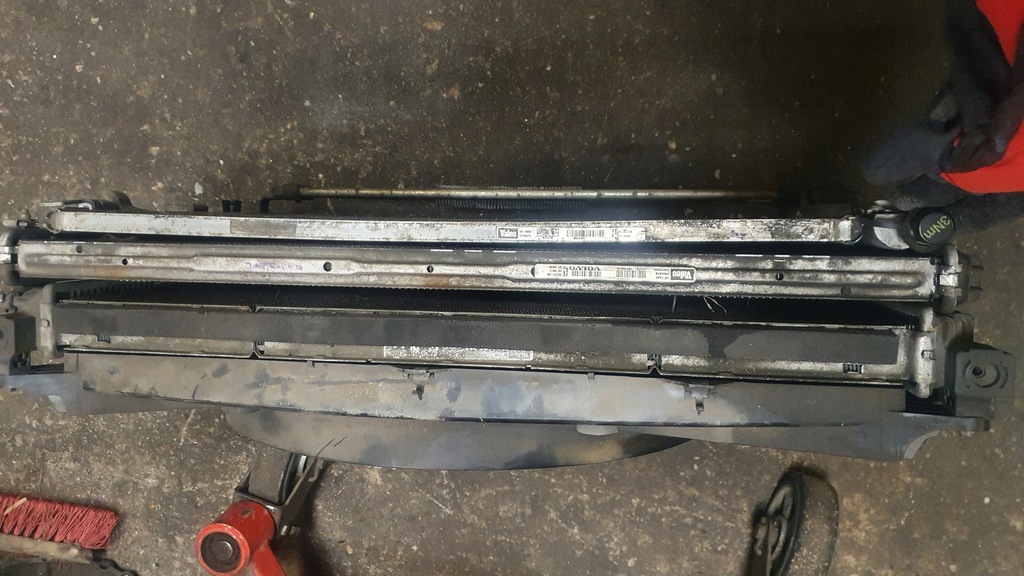 фото №11, Volvo xc90 i 2.4 d5 радиатор интеркулер