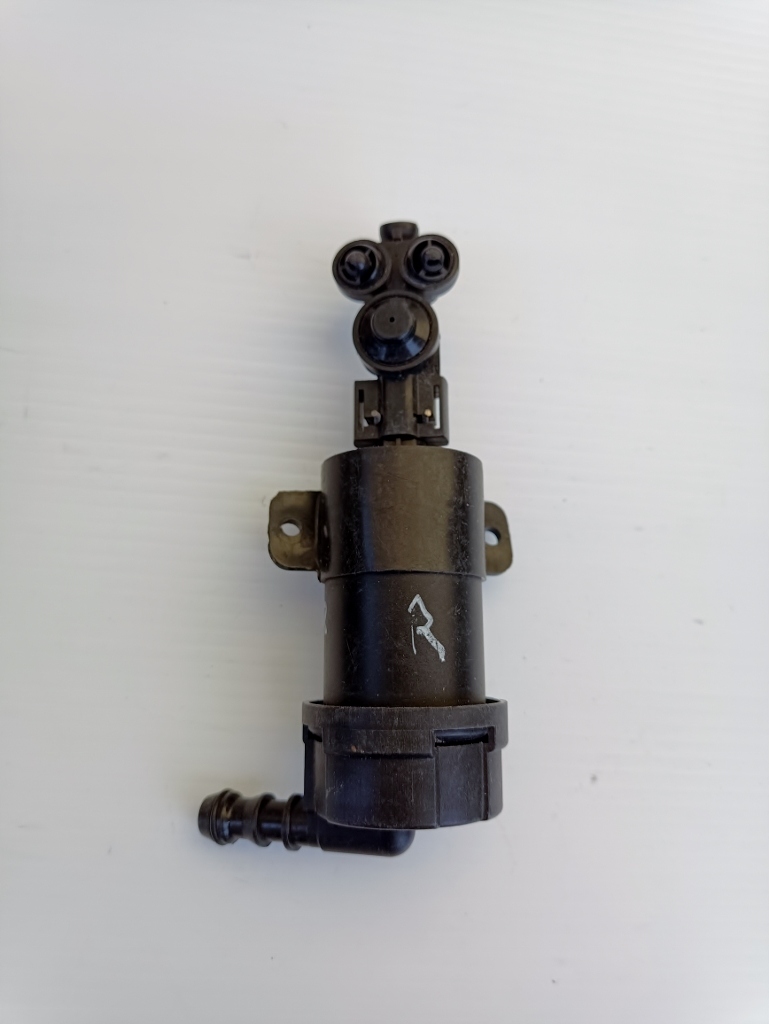 фото №2, Aston martin db9 омыватель фары насадка r