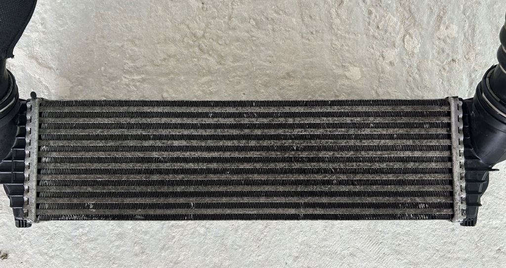 Радіатор повітря інтеркулер bmw x5 f15 f16 30d 258km 8570448 Зі Шроту