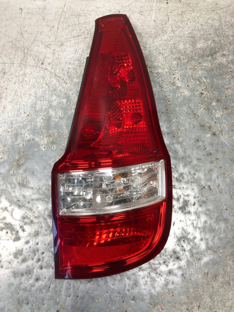 фото №1, Лампа правый задняя hyundai i30 kombi 92402-2r1