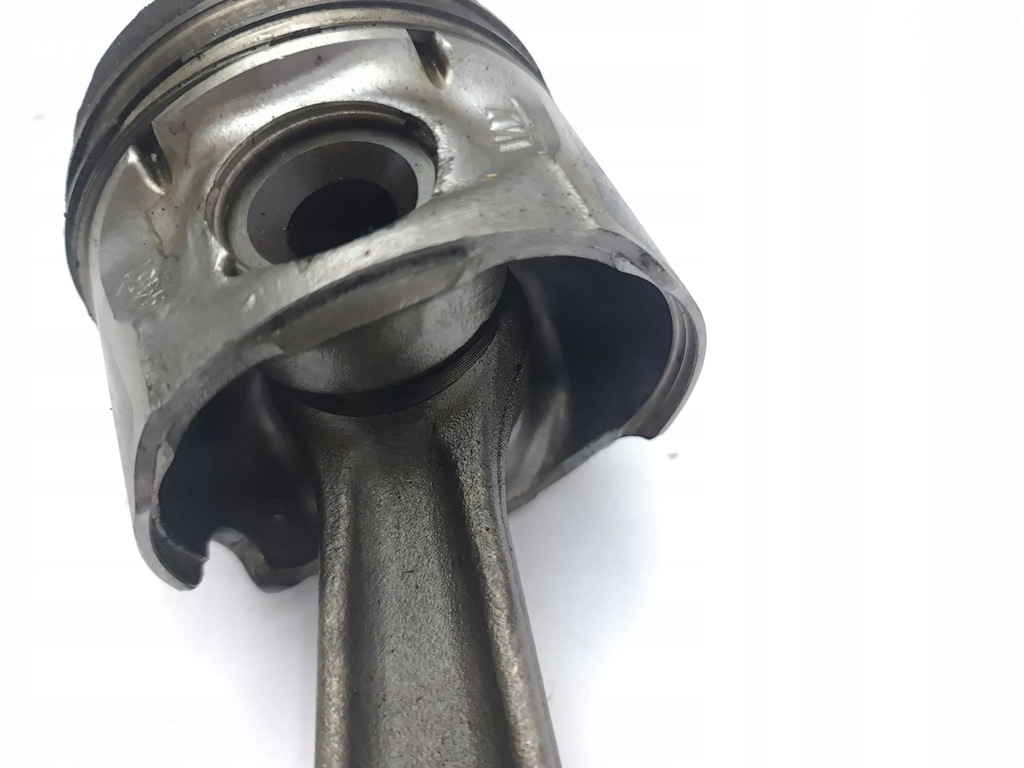 фото №5, Chrysler voyager 2006 поршни