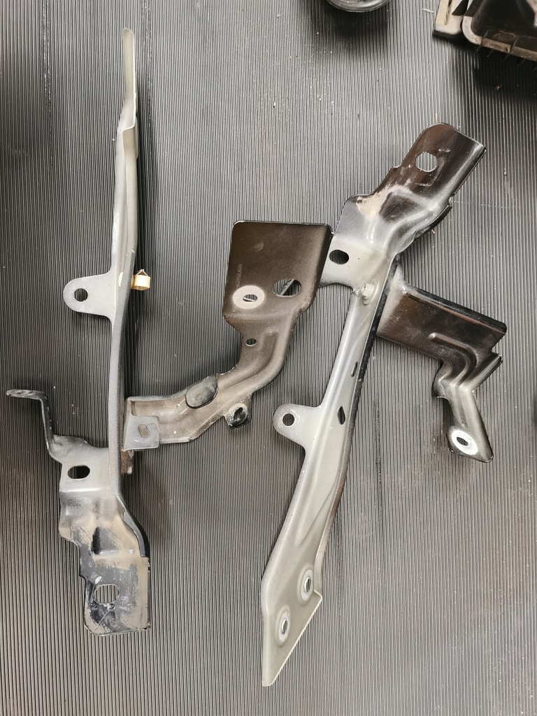 фото №1, 625f25422r renault megane 4 iv rs кронштейн крыла