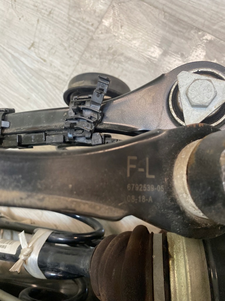 фото №10, Bmw 1 f20 поворотный кулак рычаг półośka левый задняя