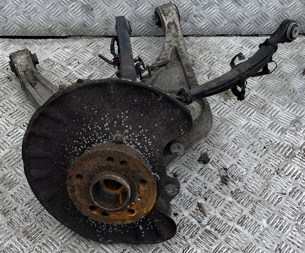 фото №1, Поворотний кулак ступиця правий задня mercedes ml w166 amg org