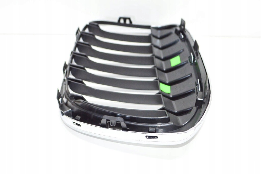 Bmw x1 f48 радиатор правый  решётка  x line 51117383366 7383366 2015оригинальная с Разборки