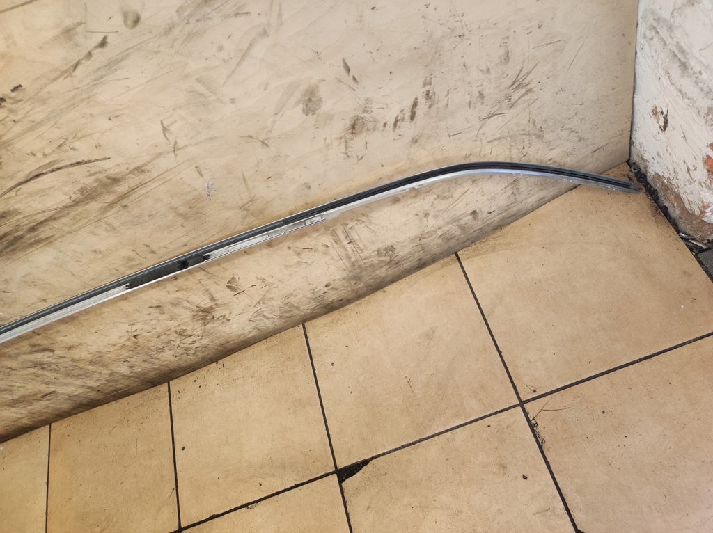 фото №8, Молдинг жёлоб кровельная правая audi a3 rs3 8v hb сатиновая