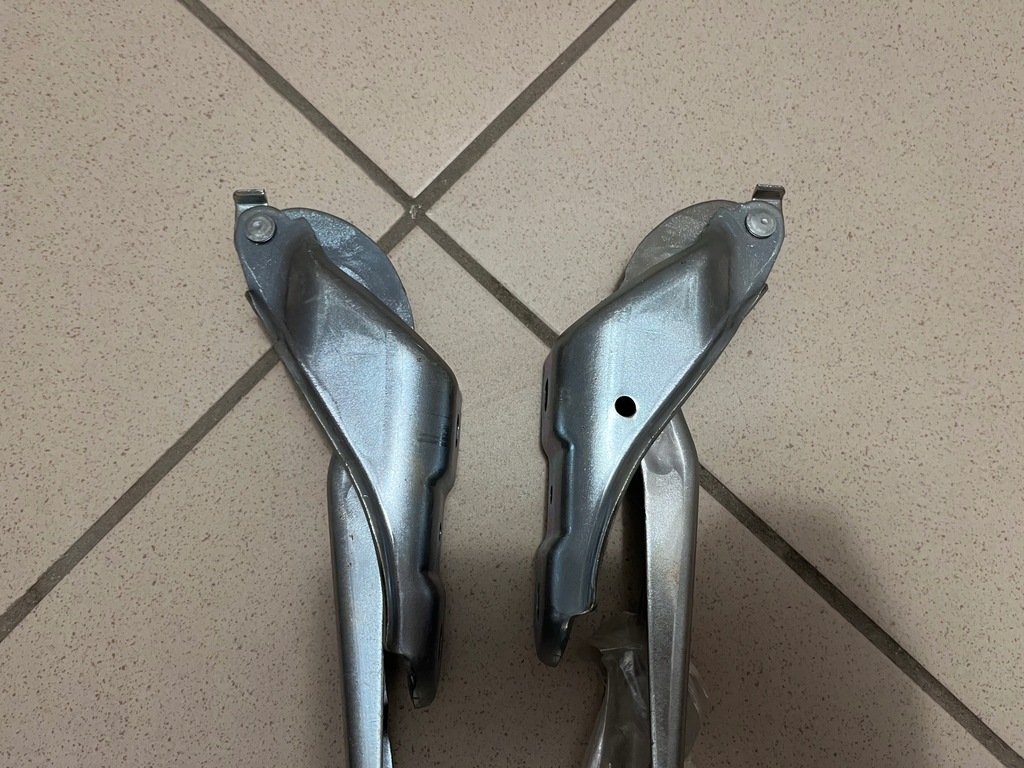 фото №8, Петли капот левый правый skoda rapid 5ja