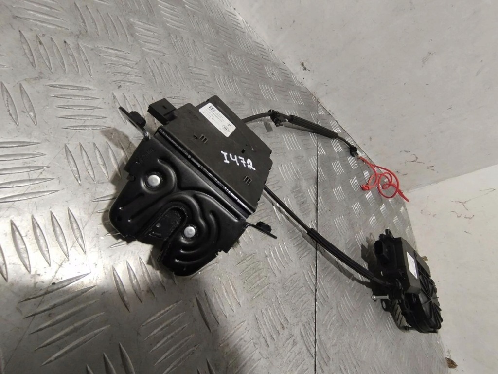 фото №8, Maserati levante 2019 замок кришки задній / багажника 6701065090