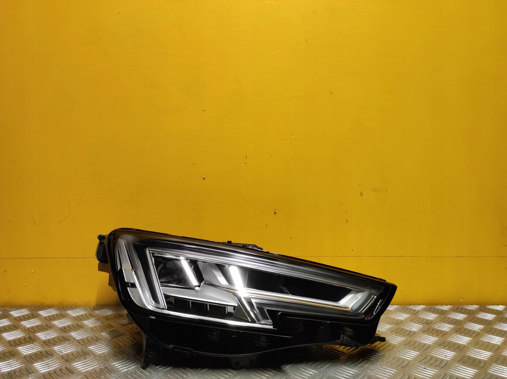 фото №1, Audi a4 s4 b9 2017- фара лампа full led r usa