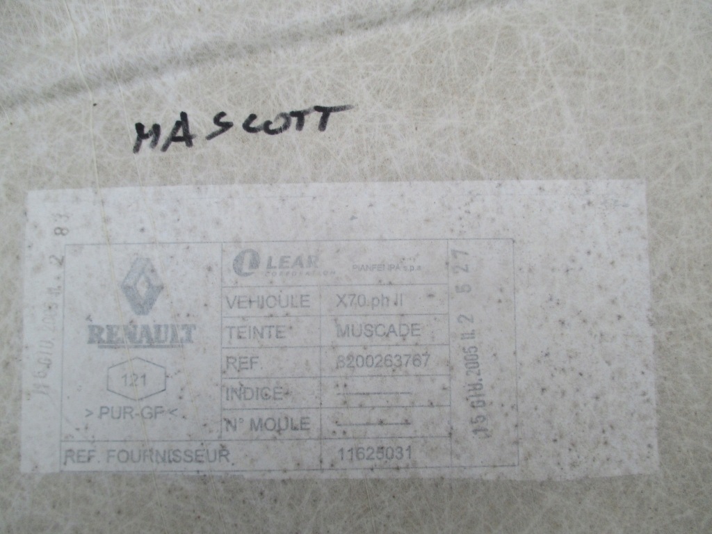 фото №4, Потолок кабины master mascott 03-10 кабина doka