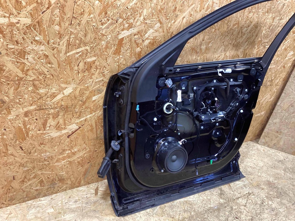 фото №8, Jaguar f-pace двері передні права t4a1368 hk83-20124-aa