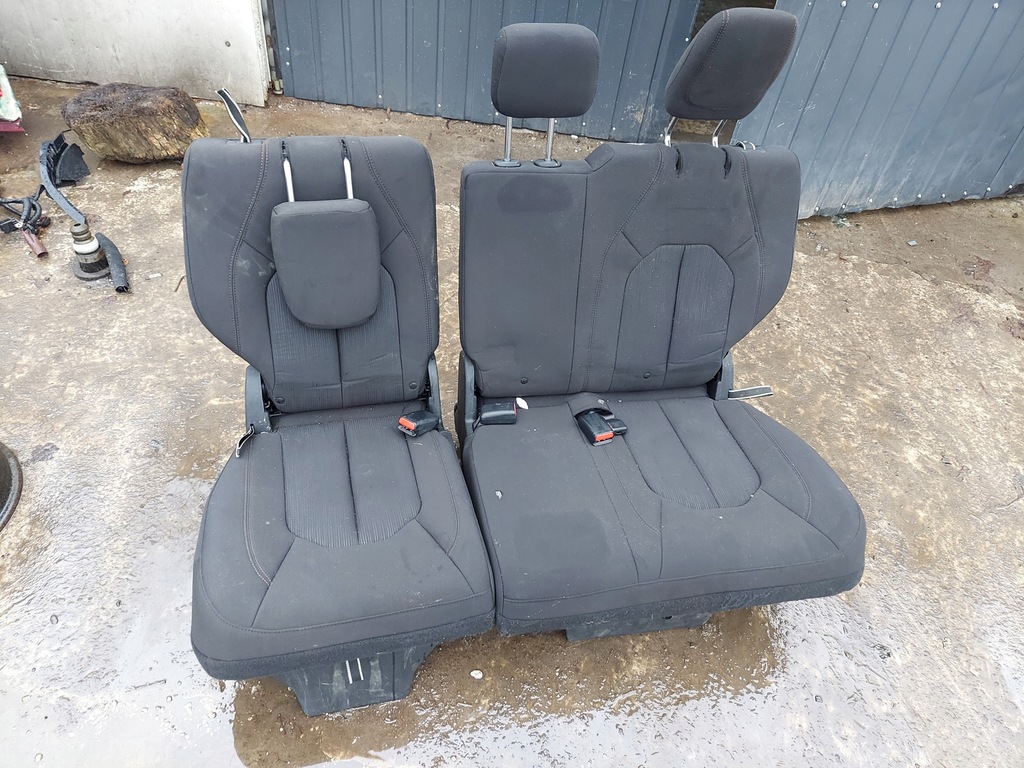 фото №1, Pacifica 2016-2021r заднее сиденье 3 ряд велюр