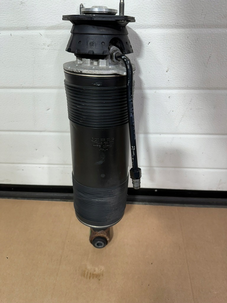 Амортизатор правая  задний, abc, задний mercedes sl r230, w230 sl550 рестайлинг с Разборки