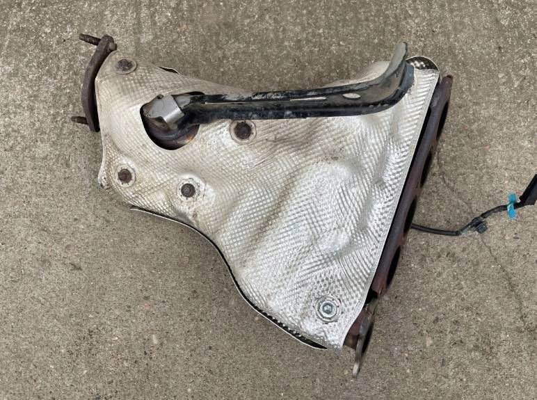 фото №1, Катализатор коллектор toyota rav4 v 2.5 hybrid