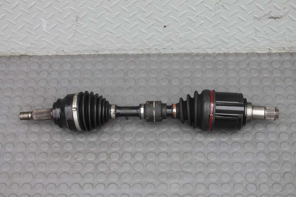 фото №1, Приводной вал левая короткий левый перед outlander iii 2.2 di-d механическая коробка передач 4x4 12-18