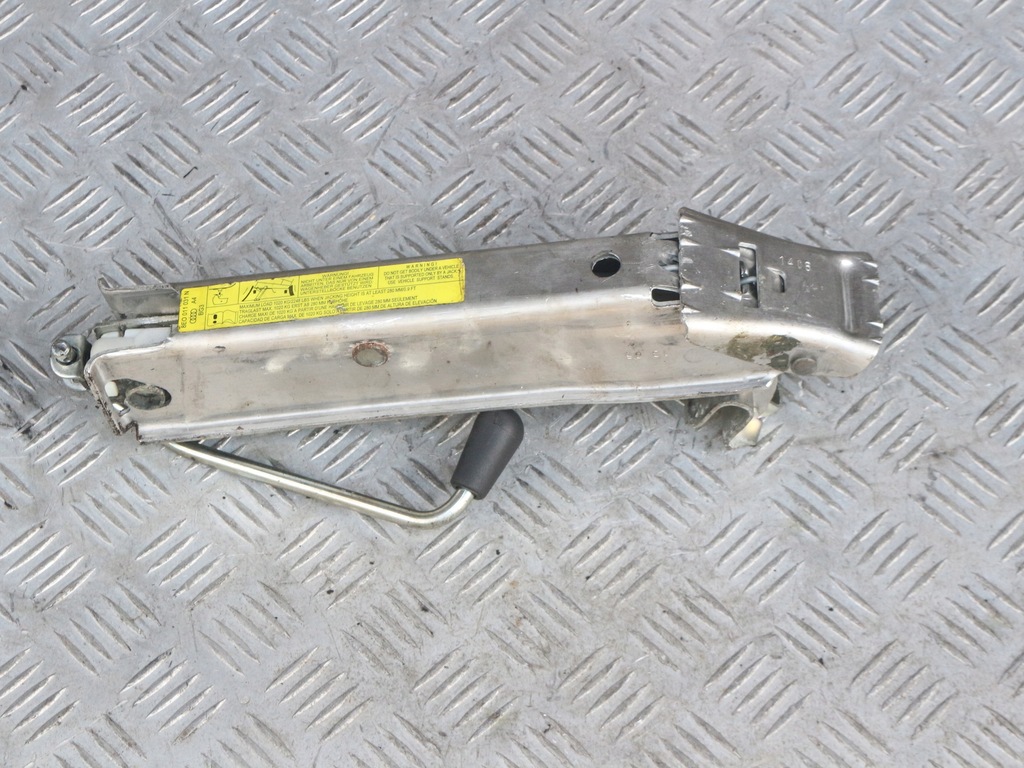 фото №1, Домкрат audi a4 b6 b7 8e0011031n