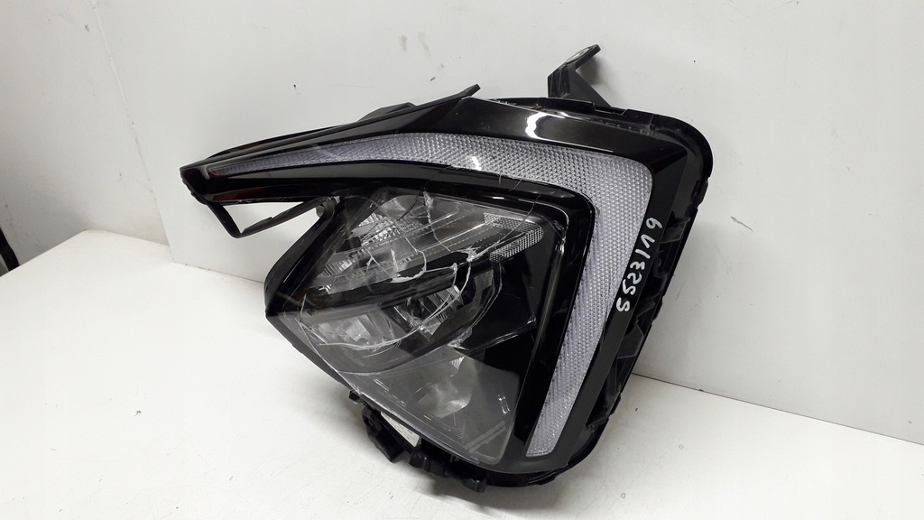 фото №11, Kia sportage 5 v 21- лампа правая перед 92102r2000