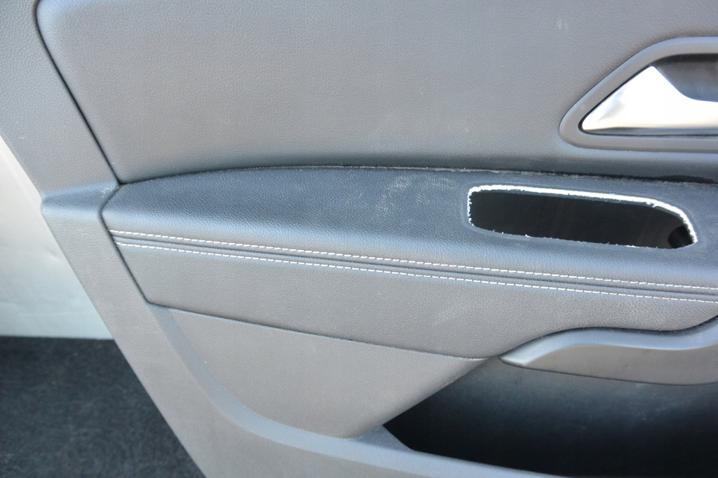 фото №8, Dacia duster ii 17- обшивки оббивка двері ліва права перед задня kpl