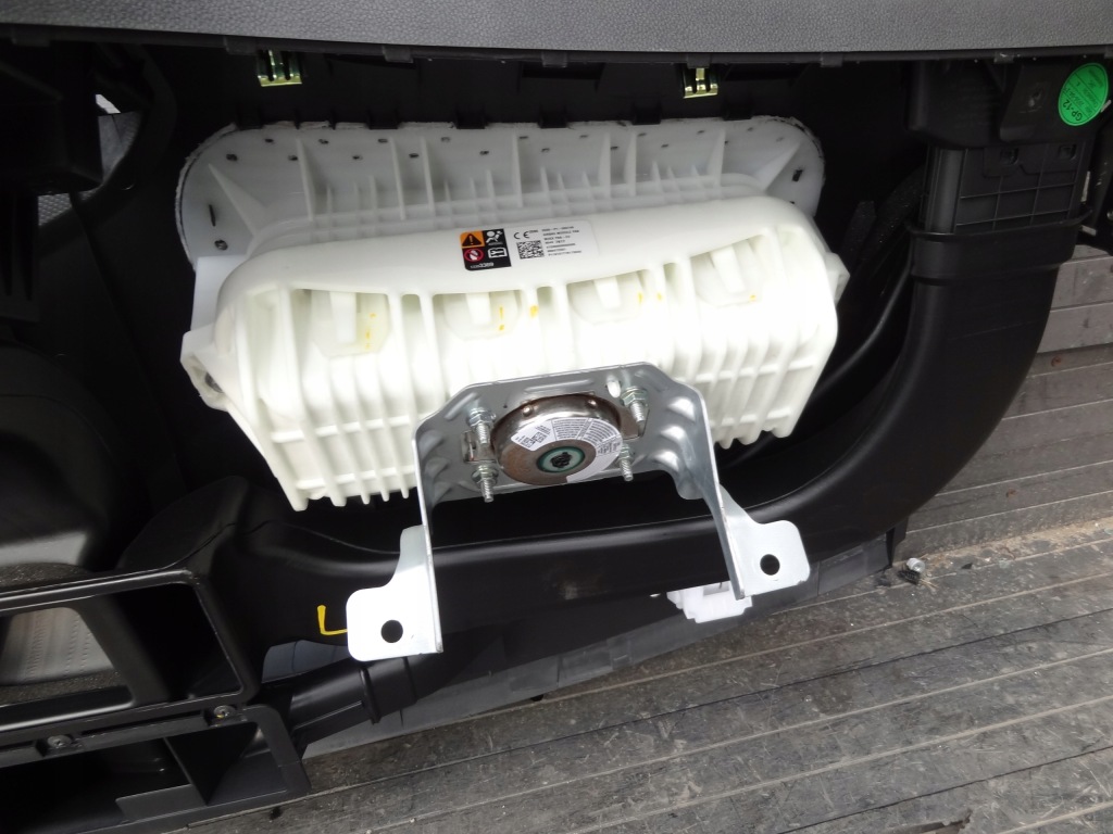 Opel karl 2016 панель приладів панель  подушки безпеки europa комплект оригінал Київ