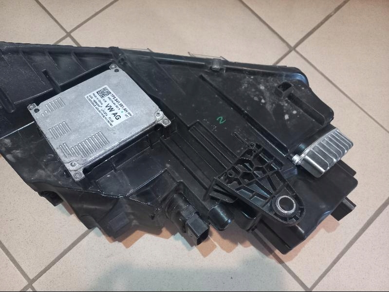 Skoda оригинальный номер 5e1941015f фара передняя l Цена