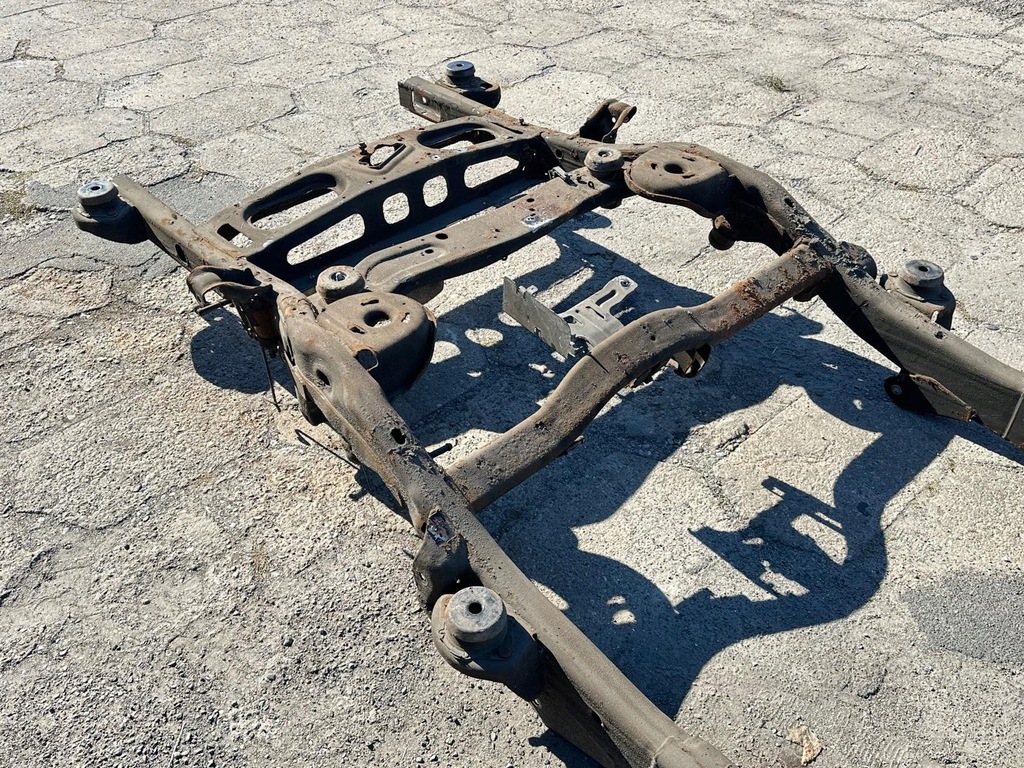 фото №11, Chevrolet suburban gmc yukon xl 15-20r рама кузов опорний оригінал oem