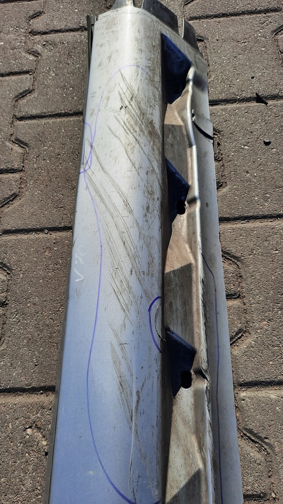 фото №4, Молдинг порог правая 30744340 volvo v70 ii lift