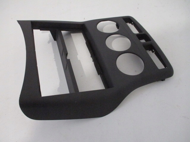 фото №3, C3 picasso рамка корпус радио nowa