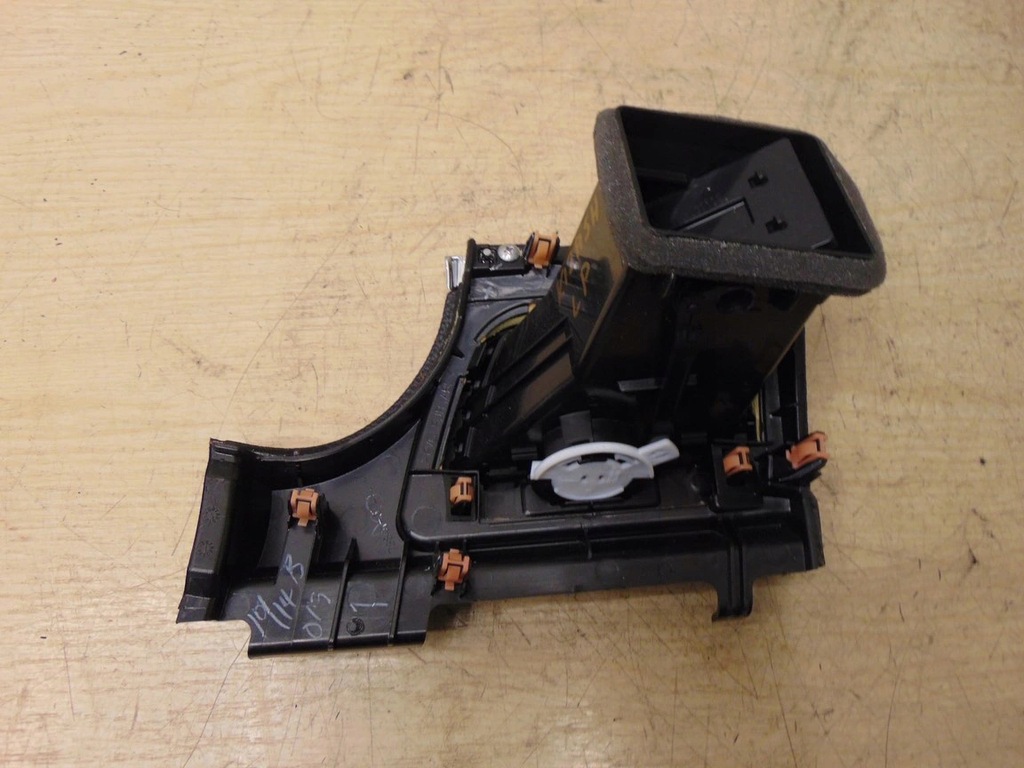 фото №4, Решітка обдув консолі ліва suzuki kizashi europa