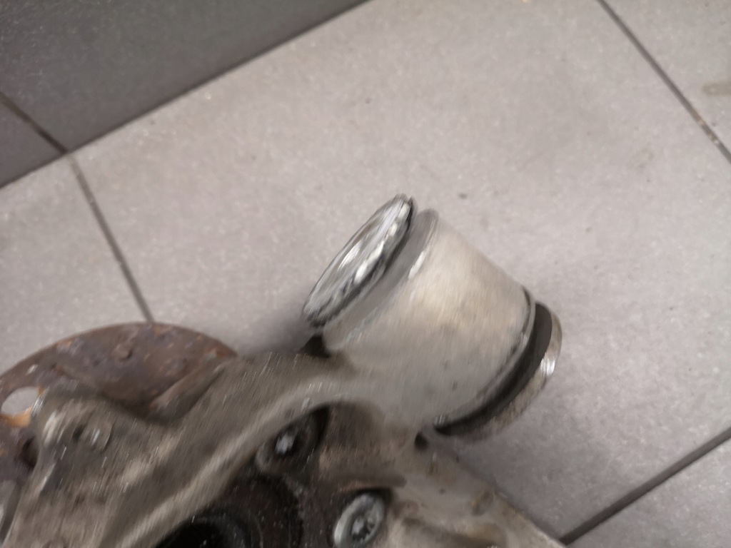 фото №9, Поворотный кулак левый задняя audi a8 d3 4.2 tdi