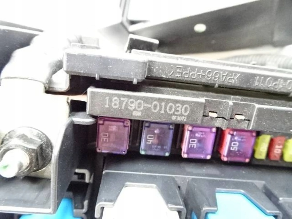 фото №5, Коробка предохранителей hyundai ix20 kia venga