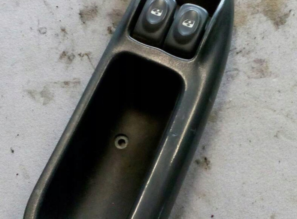 фото №1, Переключатель окон левый перед