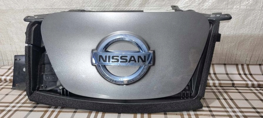 фото №1, Nissan leaf i крышка багажника порт зарядки камера