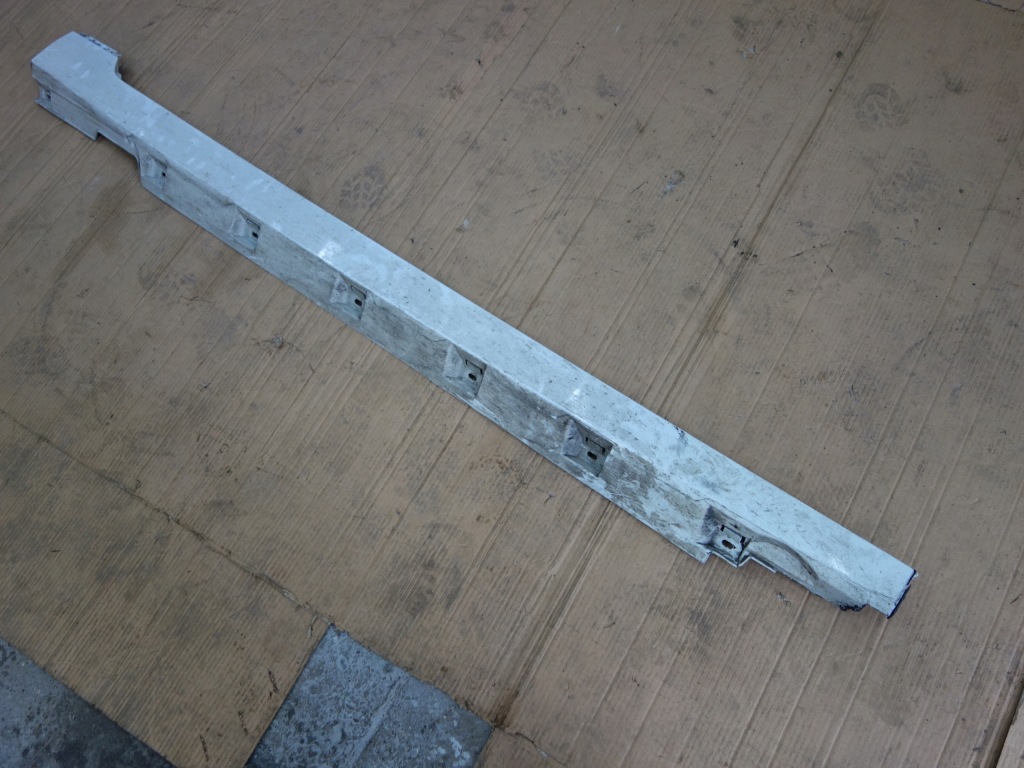 фото №1, Молдинг порог накладка vw passat b8 3g0853858f правый