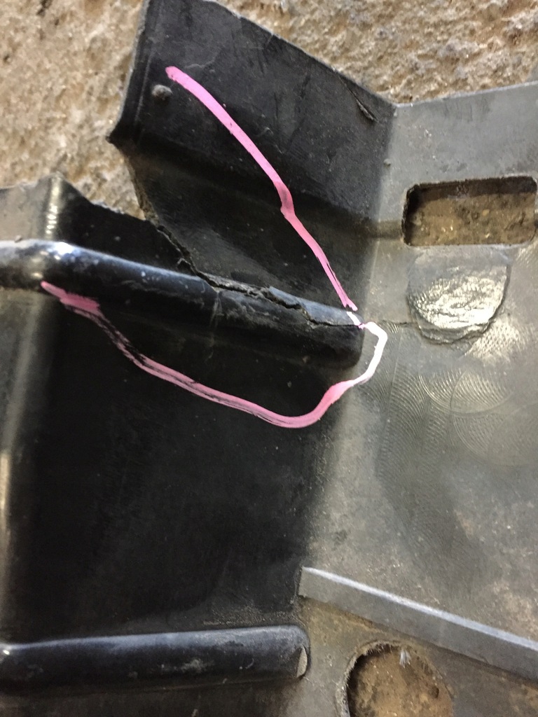 фото №5, Audi a4 b8 a5 защита плита пол подвеска левая