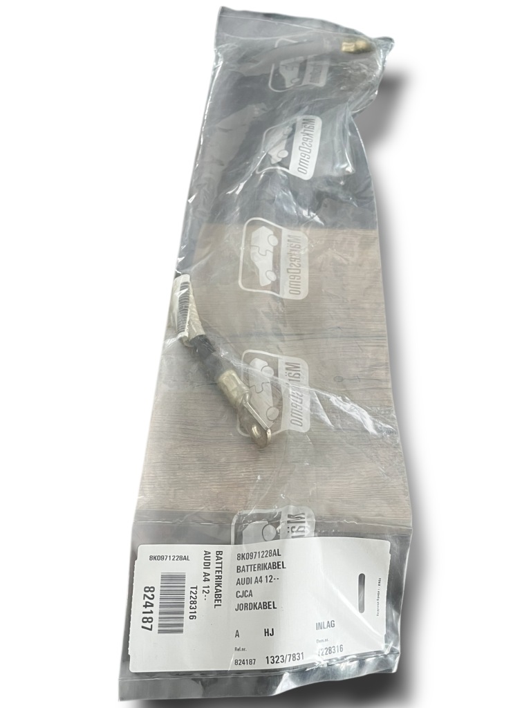 Купить Audi a4 шланг стартер 8k0971228al