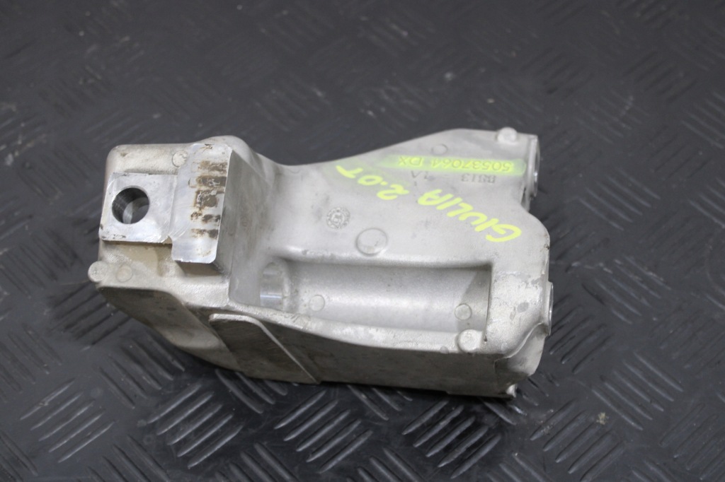 фото №1, Кронштейн кронштейн двигуна 50537064 alfa romeo giulia veloce