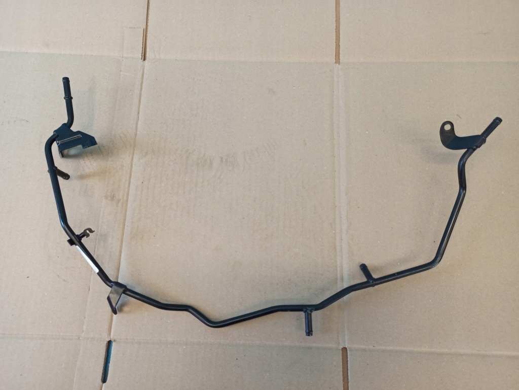 фото №1, Skoda superb 3 iii fl 2.0 fsi 200kw 2020 r труба шланг wody 06k121075bf