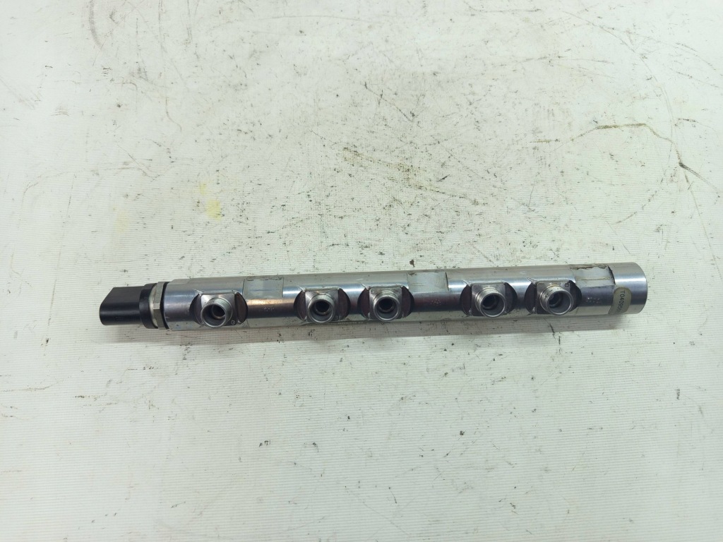 фото №2, Молдинг впрыскная датчик mini cooper countryman r60 r56 n47 7823460